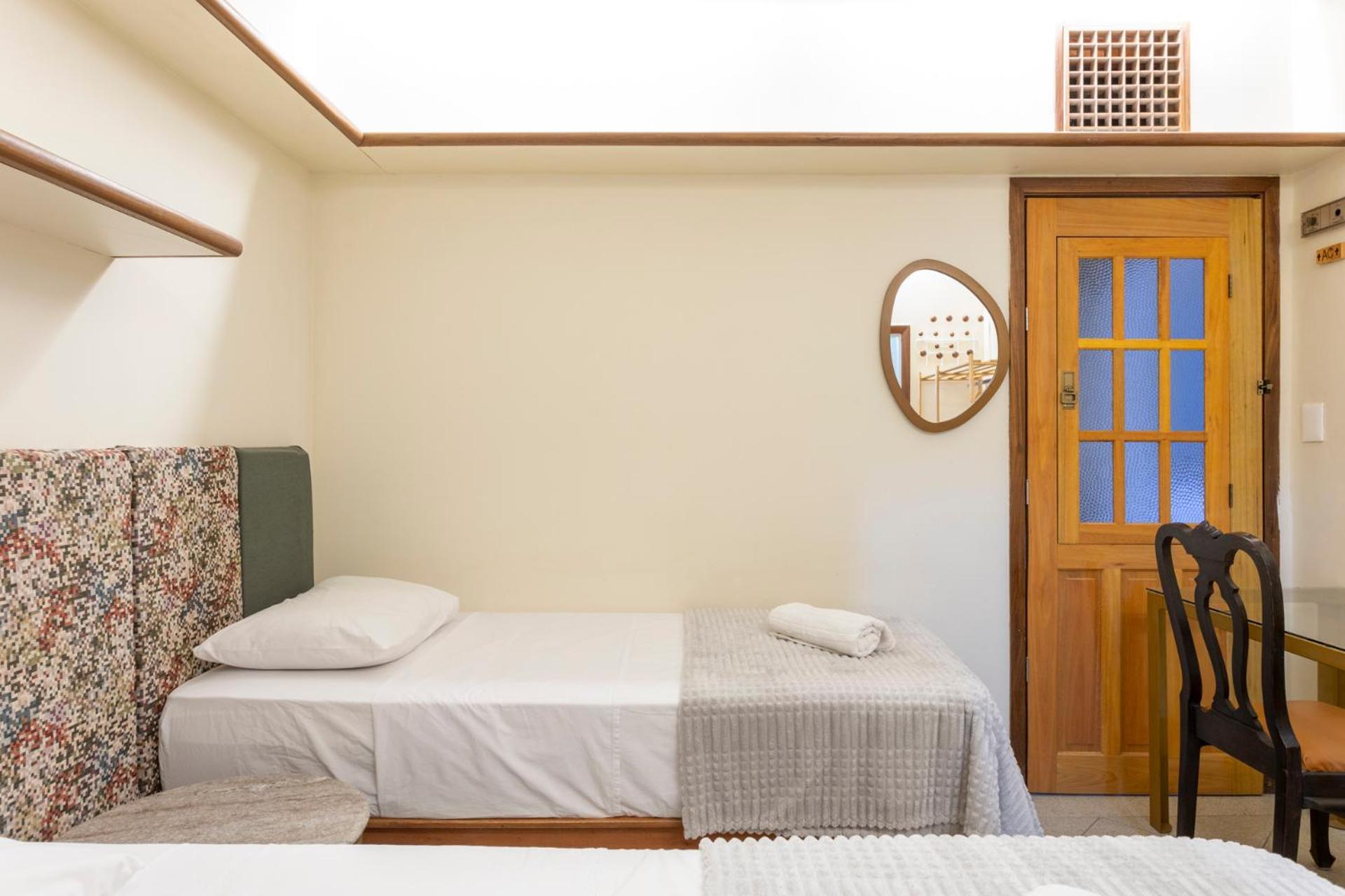 Chez Zany Boutique - Copacabana Hostal *
