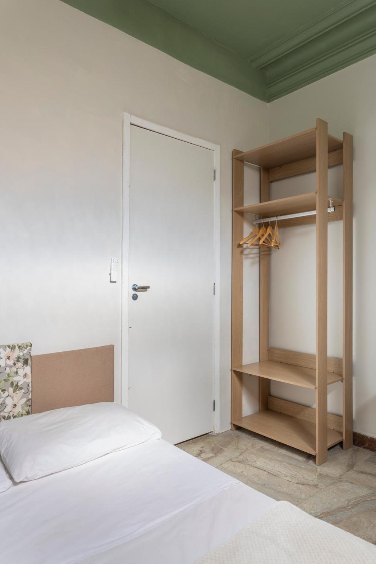 Chez Zany Boutique - Copacabana Hostal