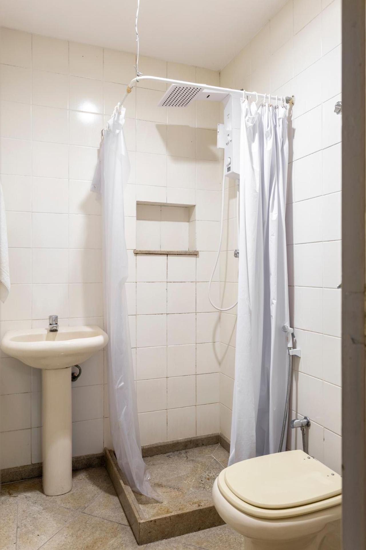 Chez Zany Boutique - Copacabana Hostal